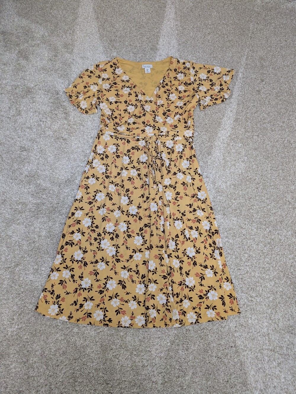 Nicole Miller Yellow Wrap VNeck Dress - Medium
